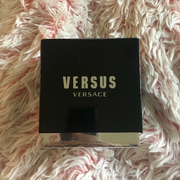 ❌ ⓈⓄⓁⒹ ❌ Versace Watch - Picture 4 of 4